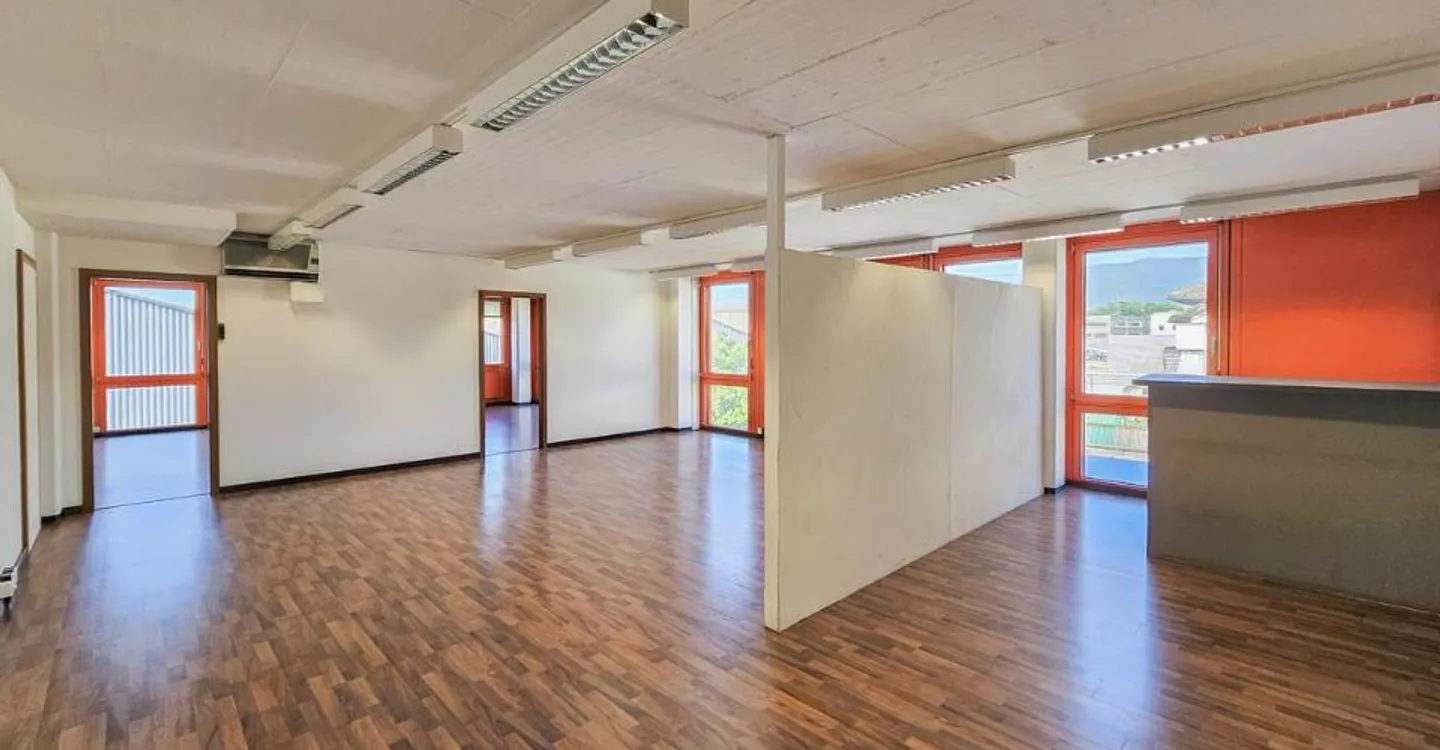 Uffici in vendita a Nyon - Foto 1 di 5