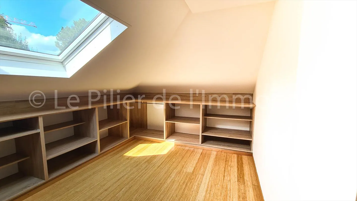 Casa - Foto 6 di 10
