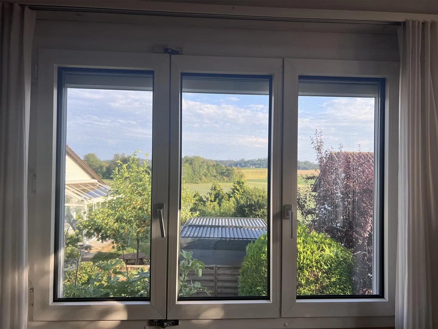 Casa indipendente in una zona residenziale - Foto 5 di 9