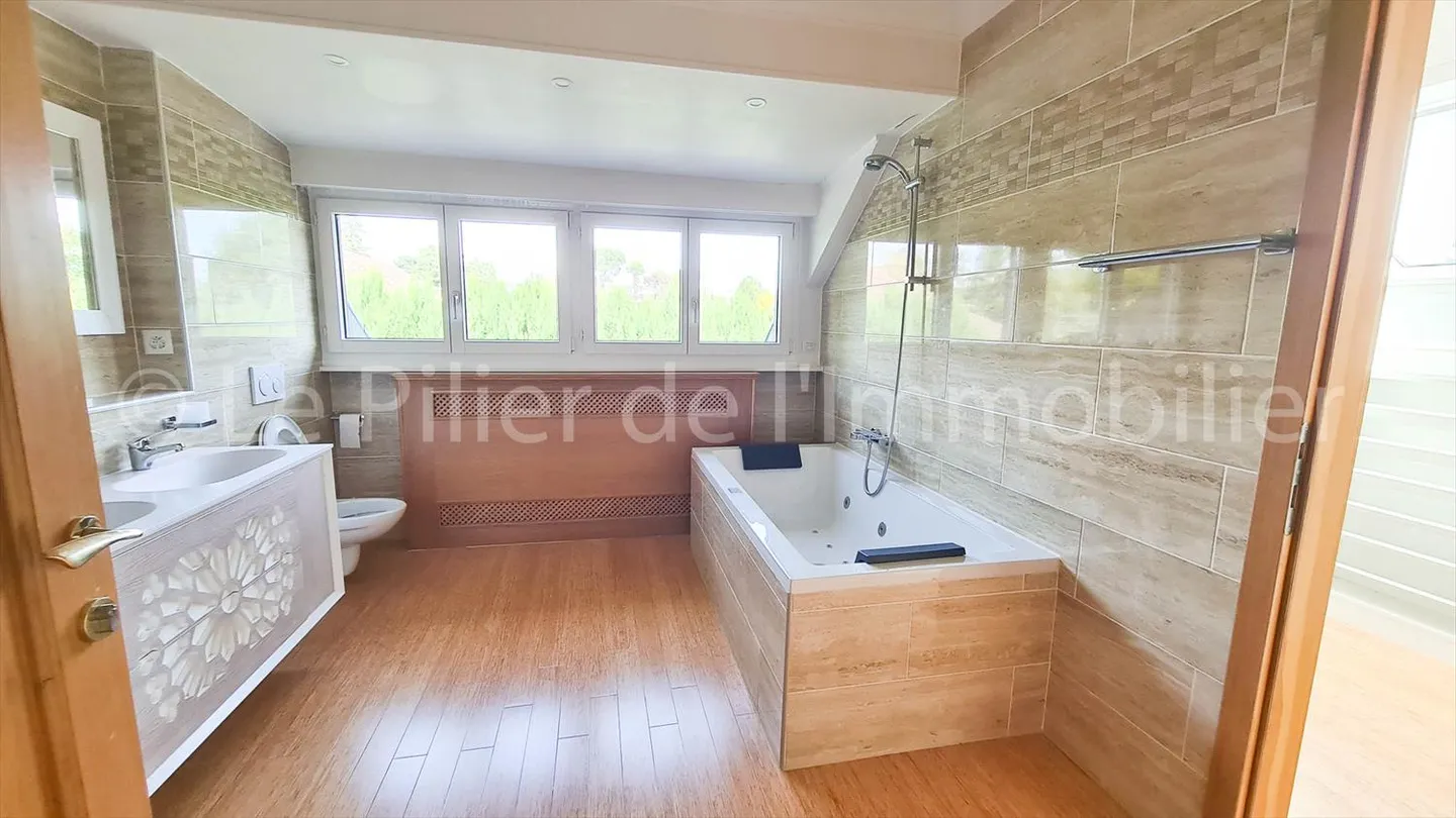 Casa - Foto 7 di 10