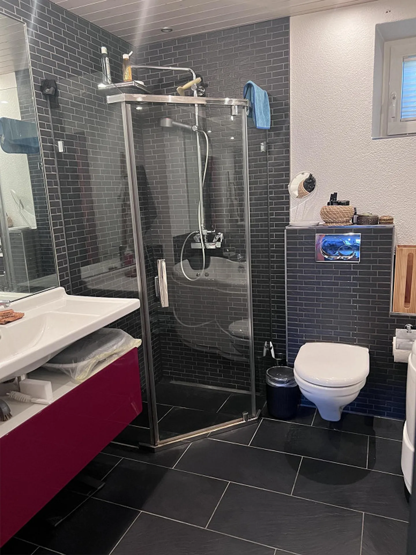 Casa indipendente in una zona residenziale - Foto 8 di 9