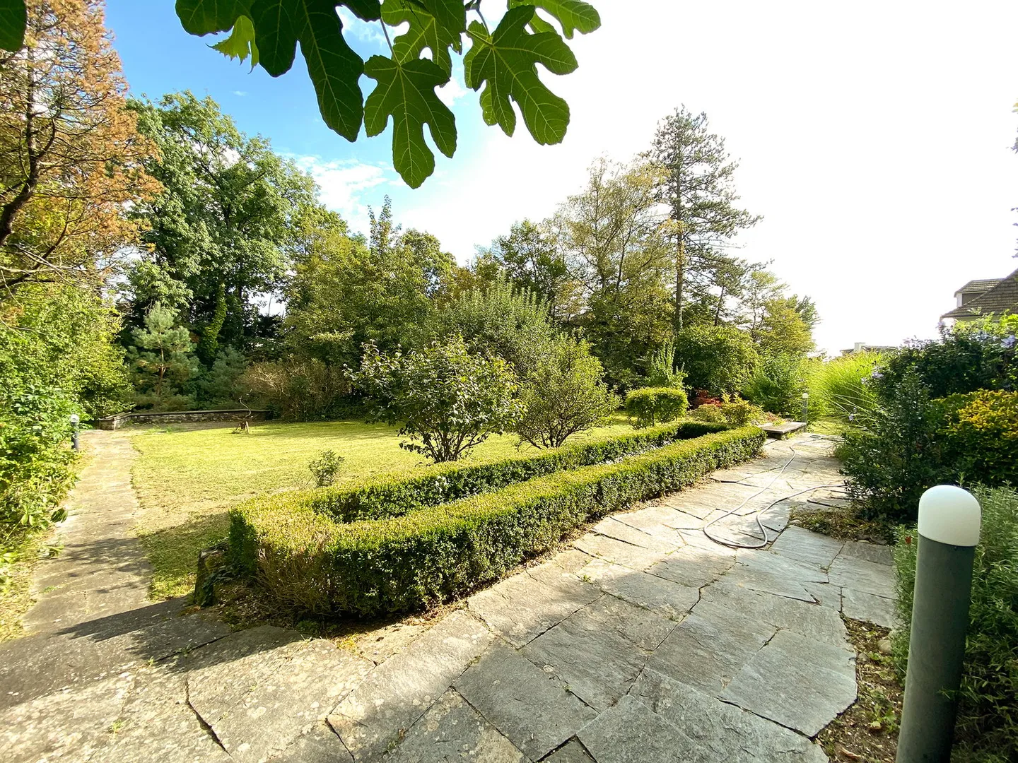 Herrschaftliches Haus mit Garten - Foto 6 von 18