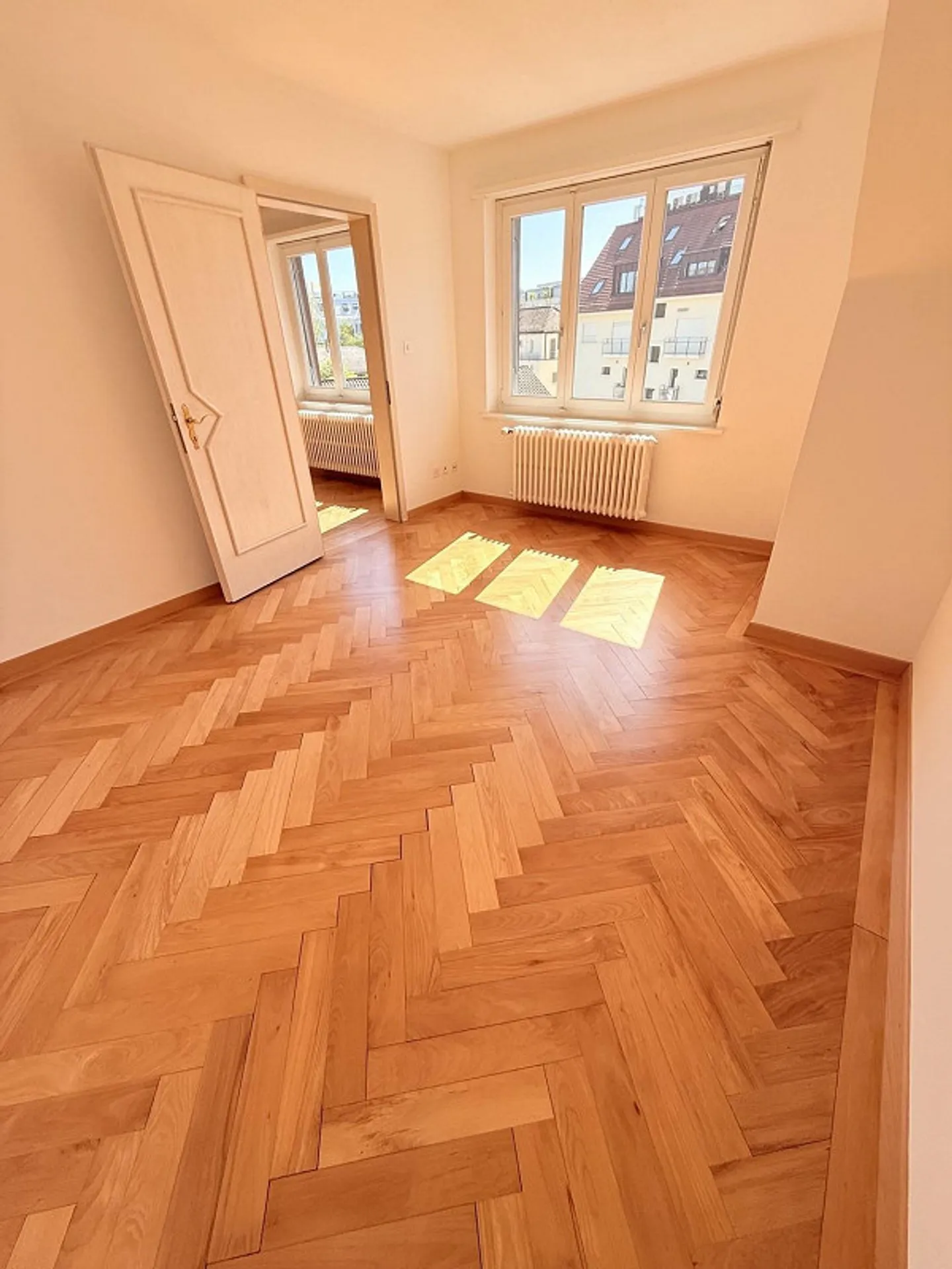 Appartement de 4 pièces à louer à Zurich - Photo 2 sur 7