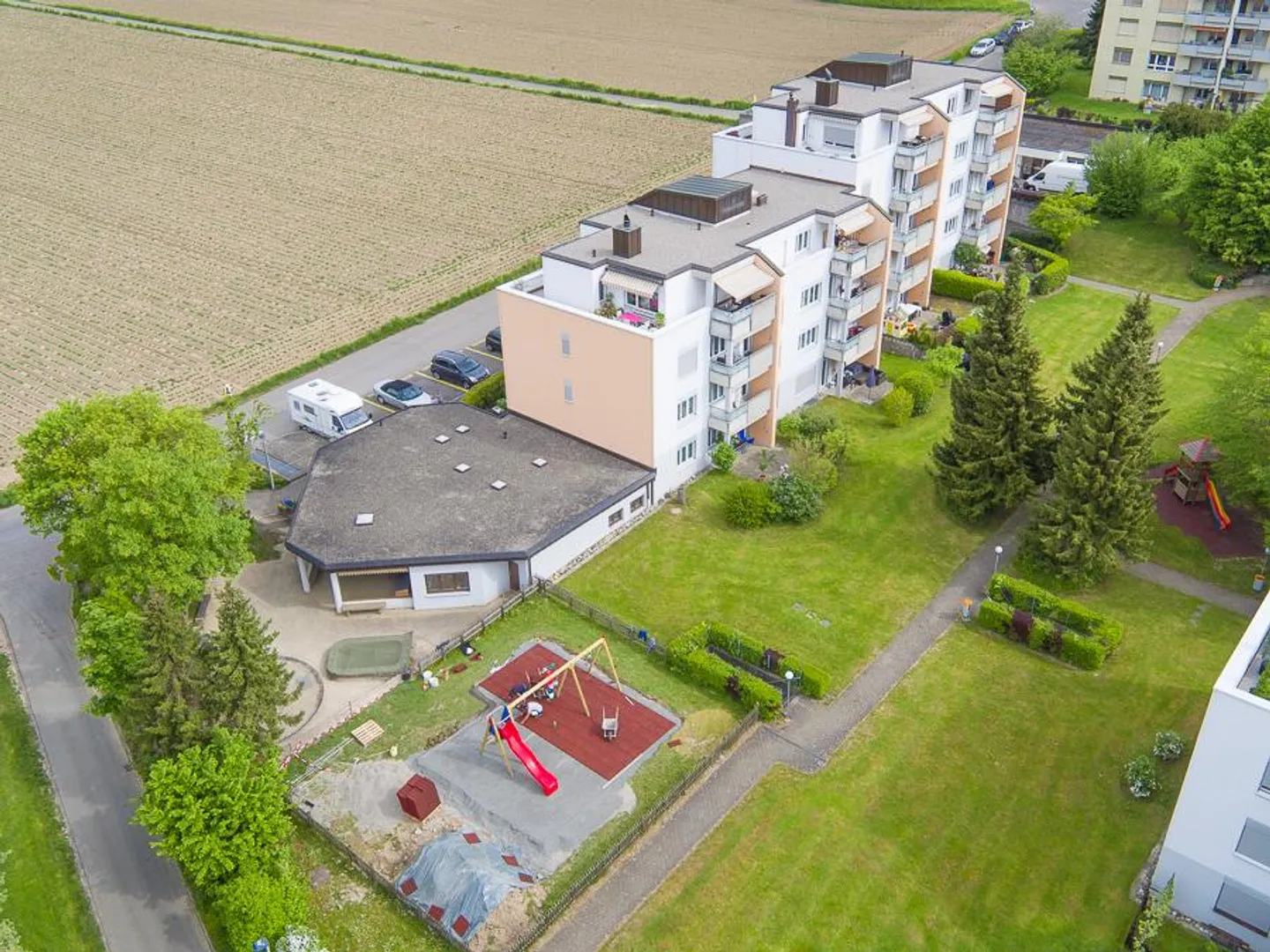 Appartement 4.5 pièces - Foto 1 von 5