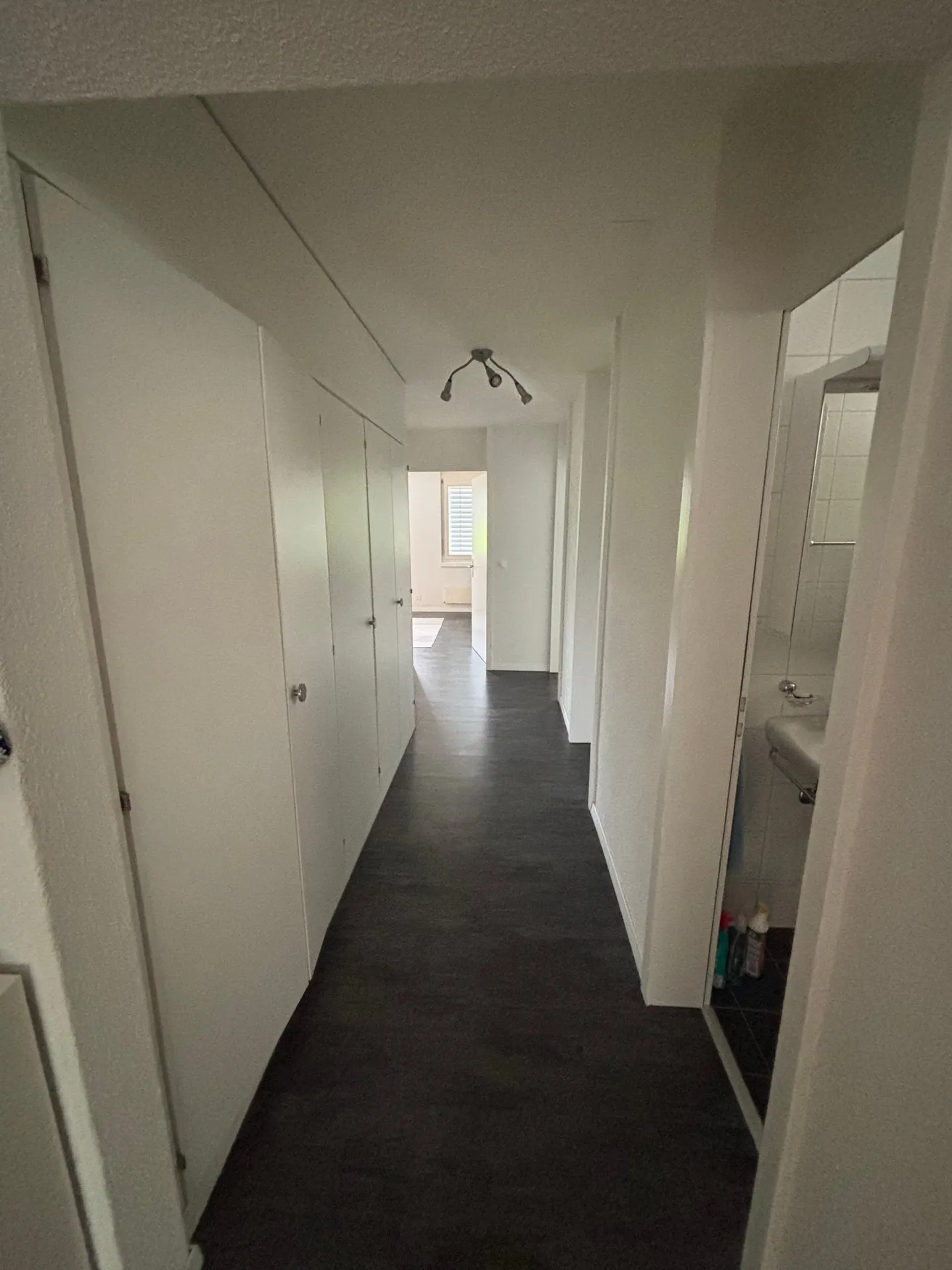 Ampio appartamento di 4,5 stanze con vista a Kirchlindach - Foto 18 di 27