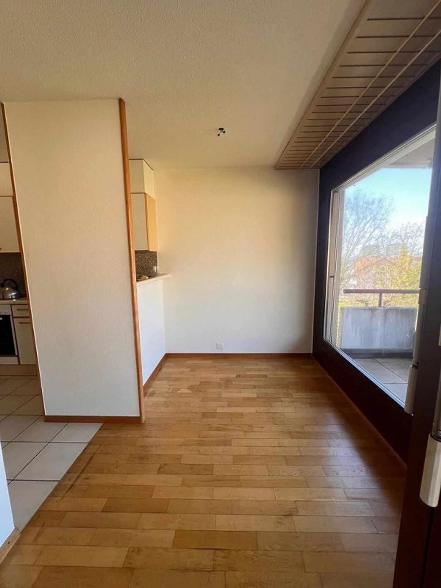 Appartamento di due e mezzo locali in affitto a Renens - Foto 2 di 10