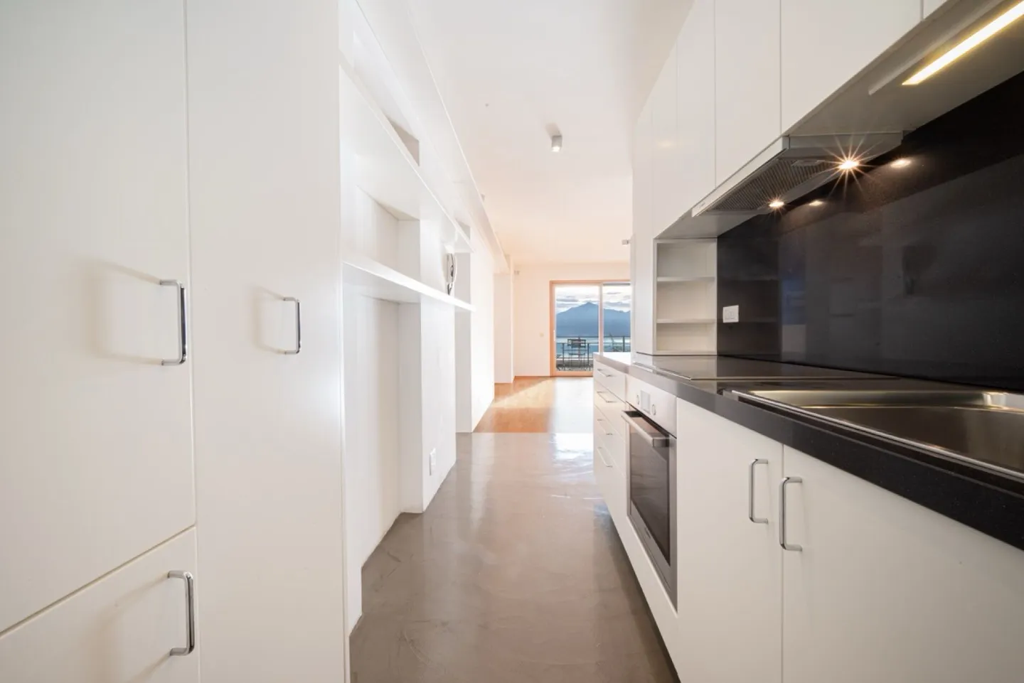 Appartamento boutique con vista panoramica sul Lago di Lugano - Photo 5 sur 7