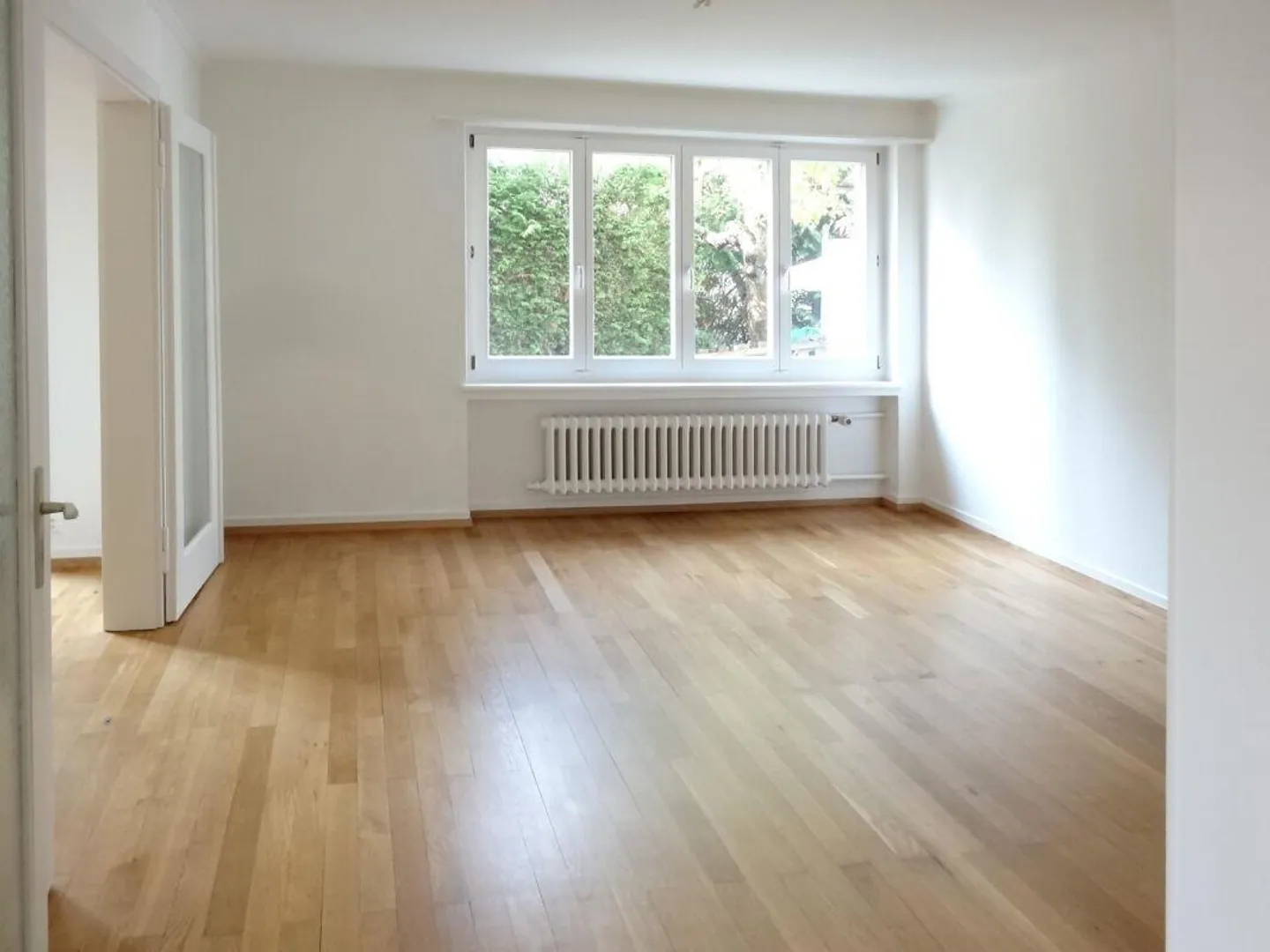 Investment property with well-maintained apartments - Photo 4 of 7