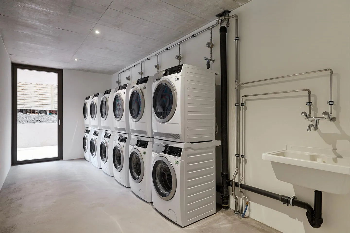 Welcome to your new home! - Photo 6 of 9