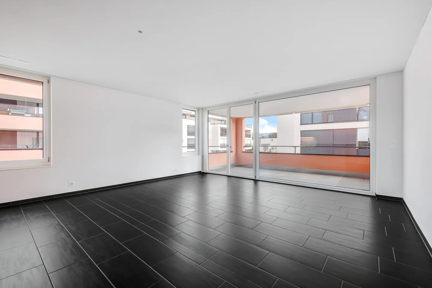 Appartement lumineux 2.5 pièces - Photo 6 sur 13