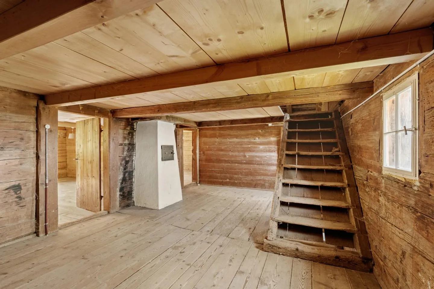 Ein Ort für neue Geschichten - Bauernhaus in einzigartiger Alleinlage - Photo 15 of 30