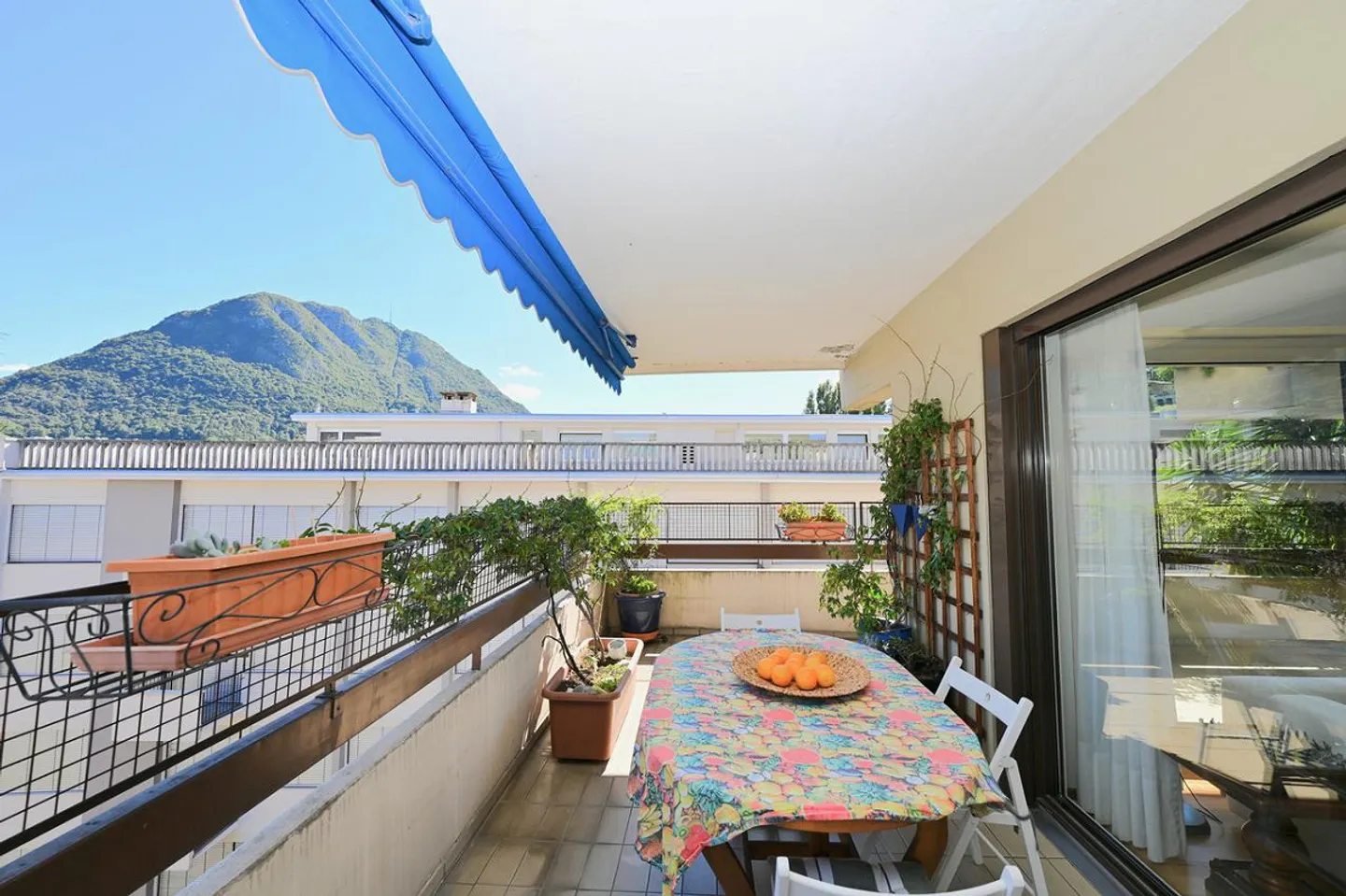 Appartement spacieux avec grande terrasse dans un emplacement central - Photo 9 sur 16