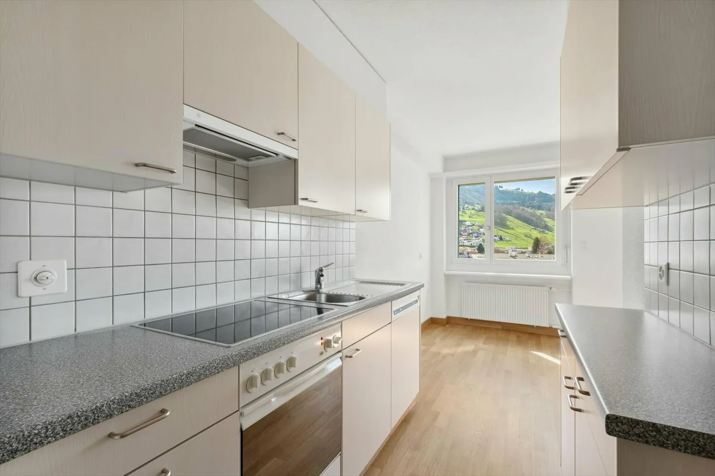 Appartement 2.5 pièces au cœur de Siebnen ! - Photo 4 sur 6