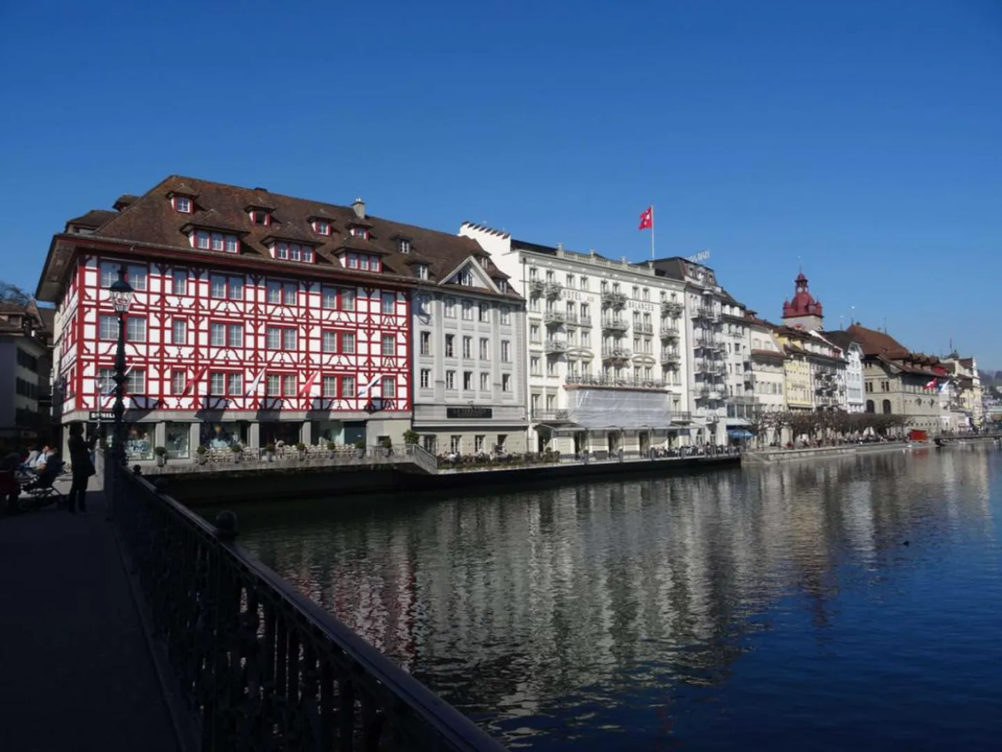 Living in the old town of Lucerne - Photo 6 of 7