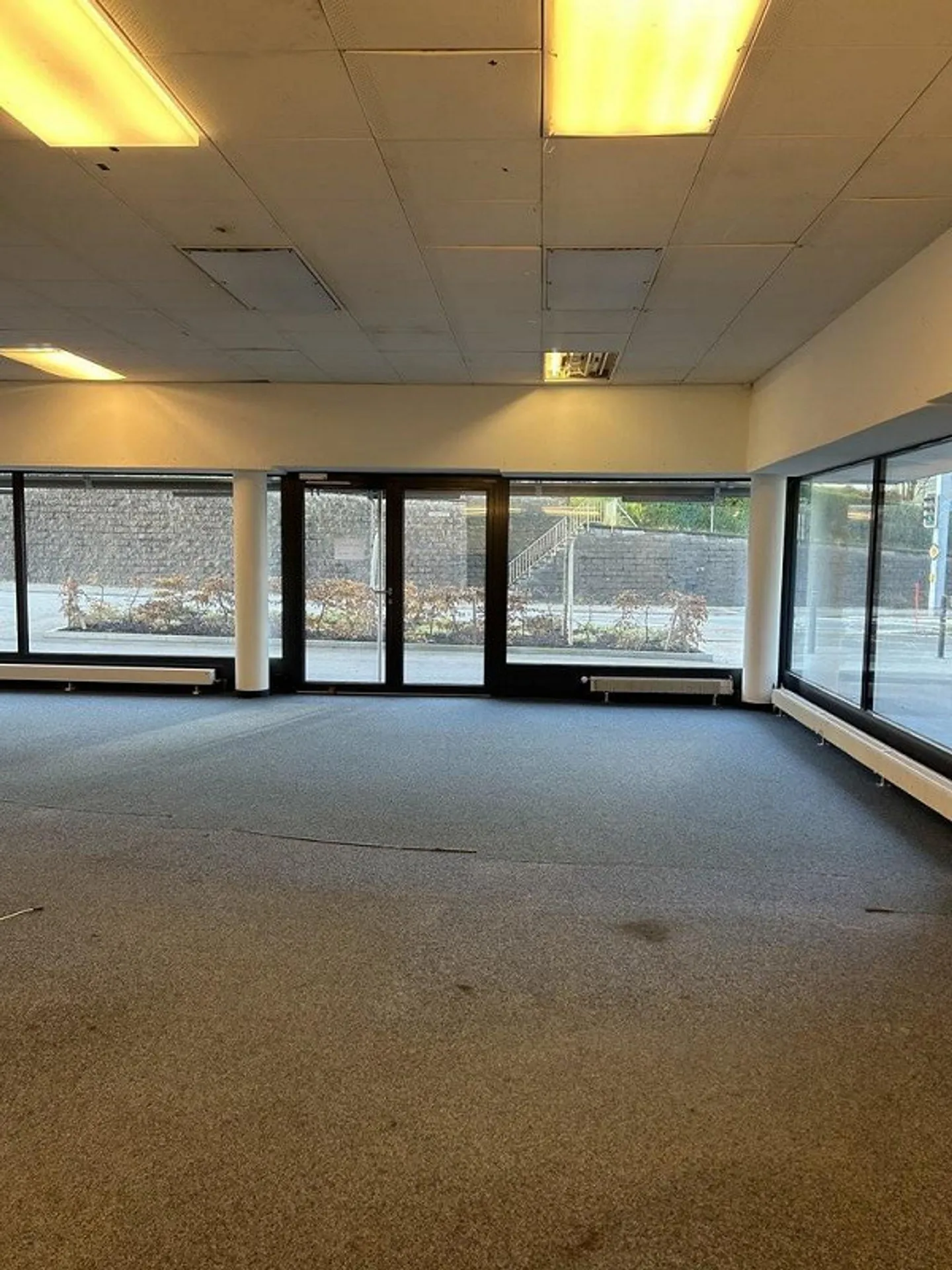 Attractive commercial property in prime location in Wittenbach - Photo 6 of 10