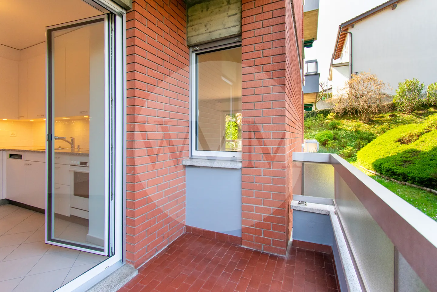 SPACIOUS 3.5 ROOMS RENOVATED IN BREGANZONA - Photo 4 of 15