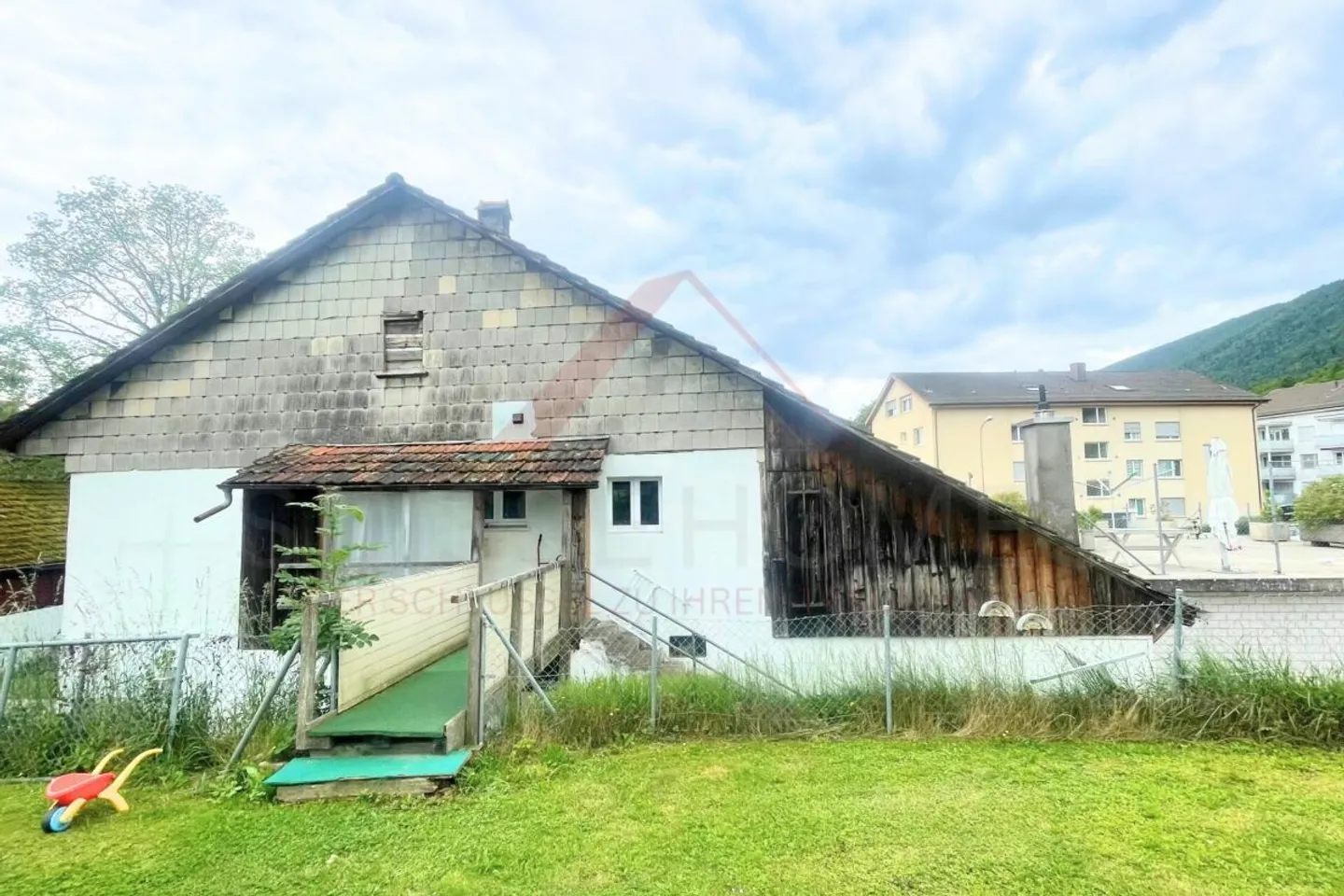 Stilvolles Haus für Grossfamilie: 14.5 Zimmer, Harmonie & Privatsphäre - Foto 2 von 23