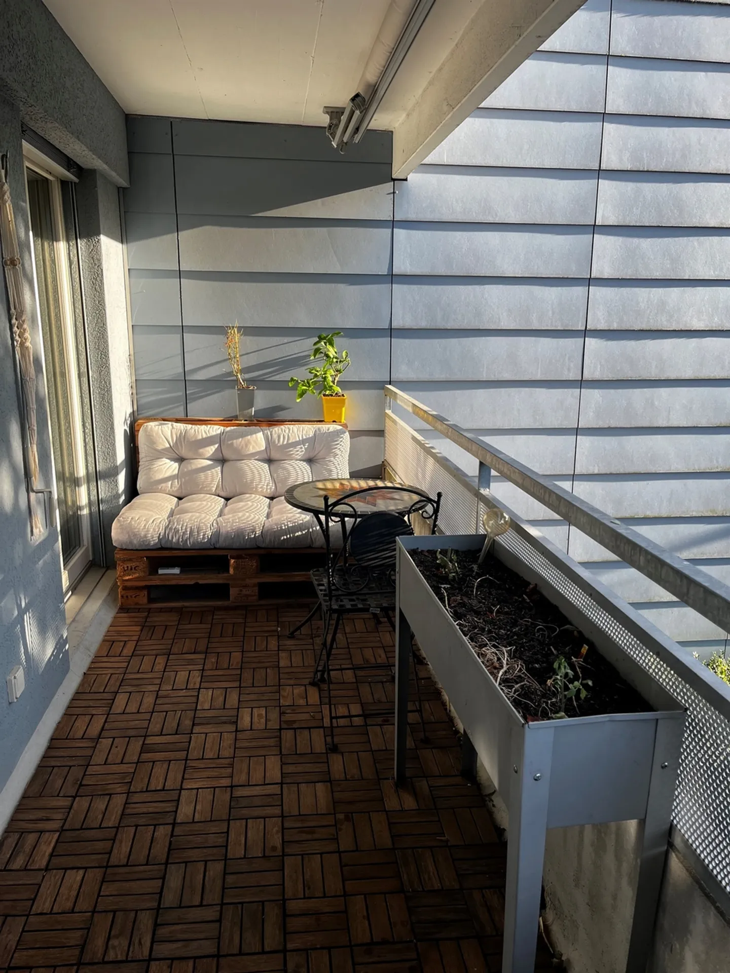 Cozy Single Apartment - Photo 5 of 5