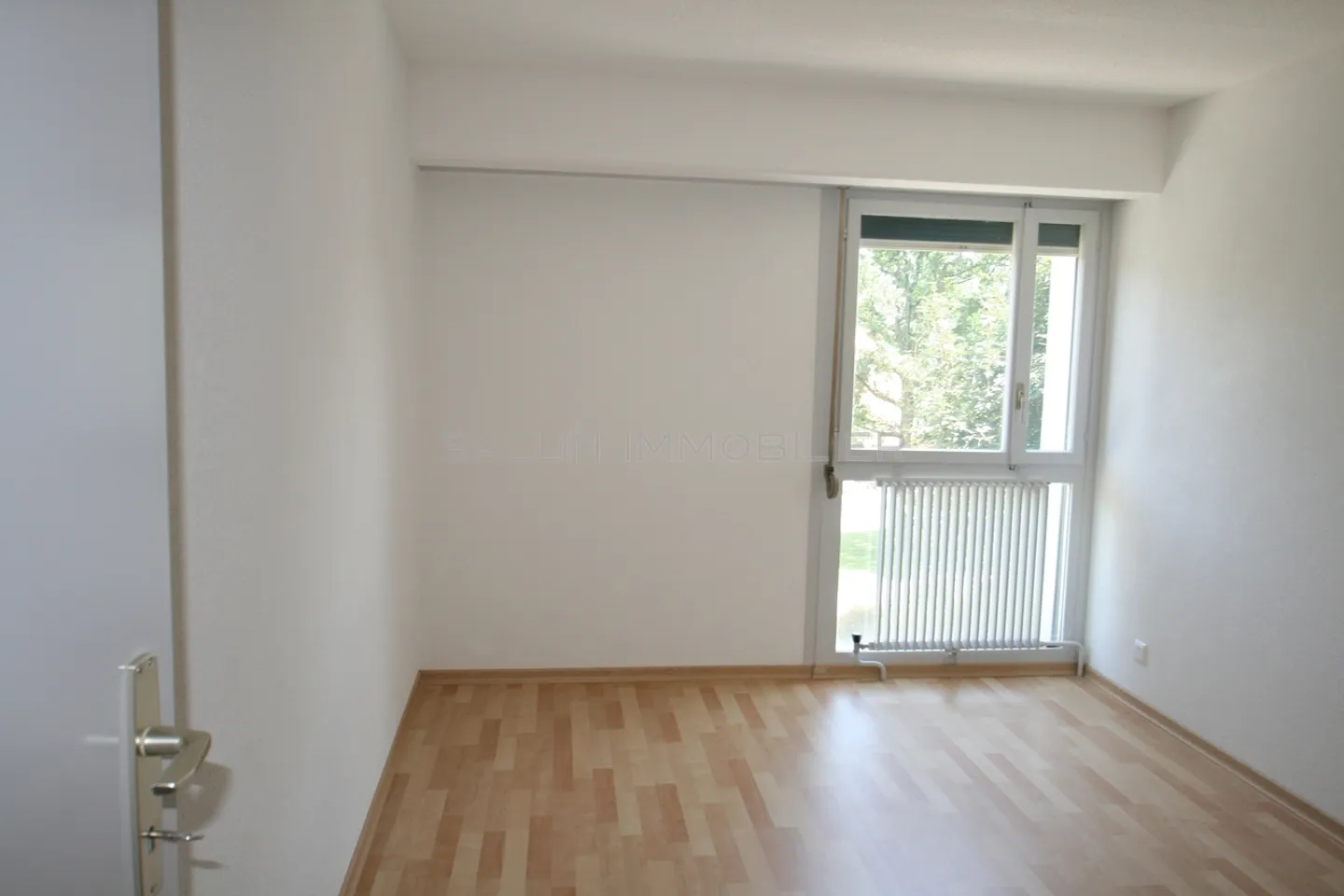 APPARTEMENT DE 3 PIECES DANS UN QUARTIER FAMILIAL - Photo 5 of 8