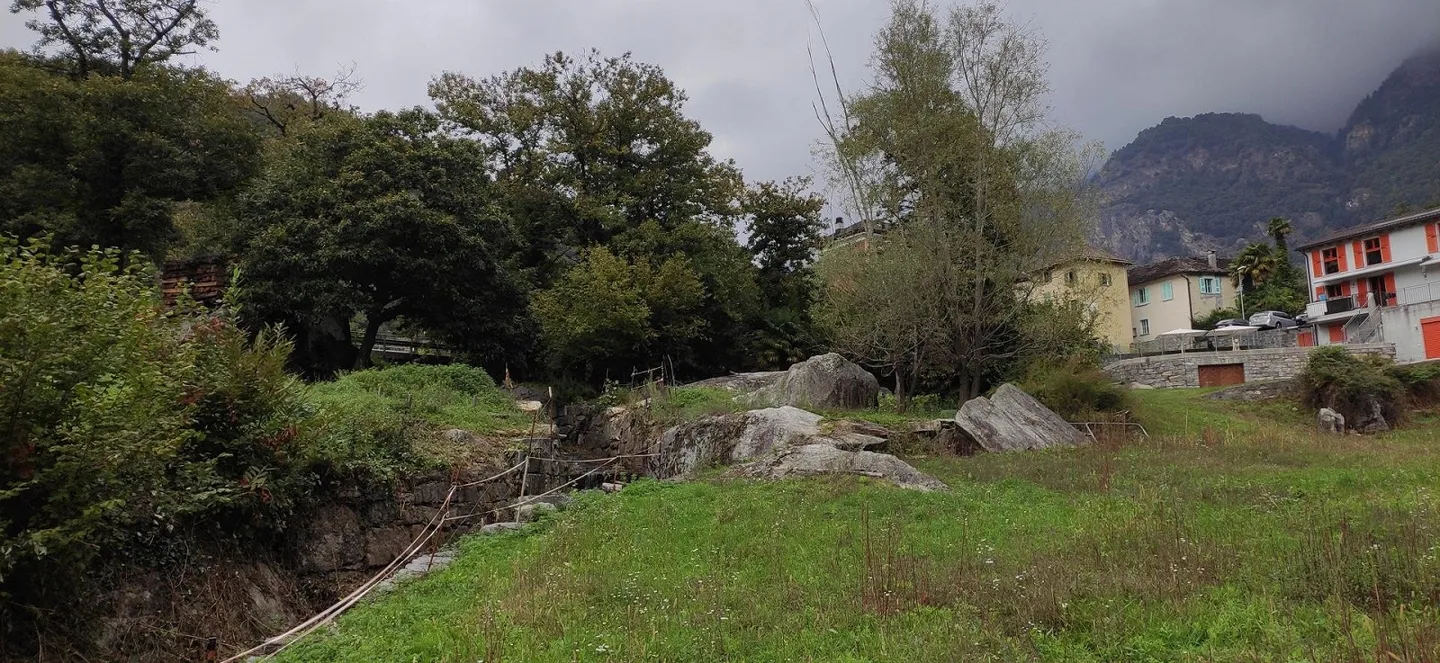 Terreno edificabile soleggiato - Foto 1 di 12