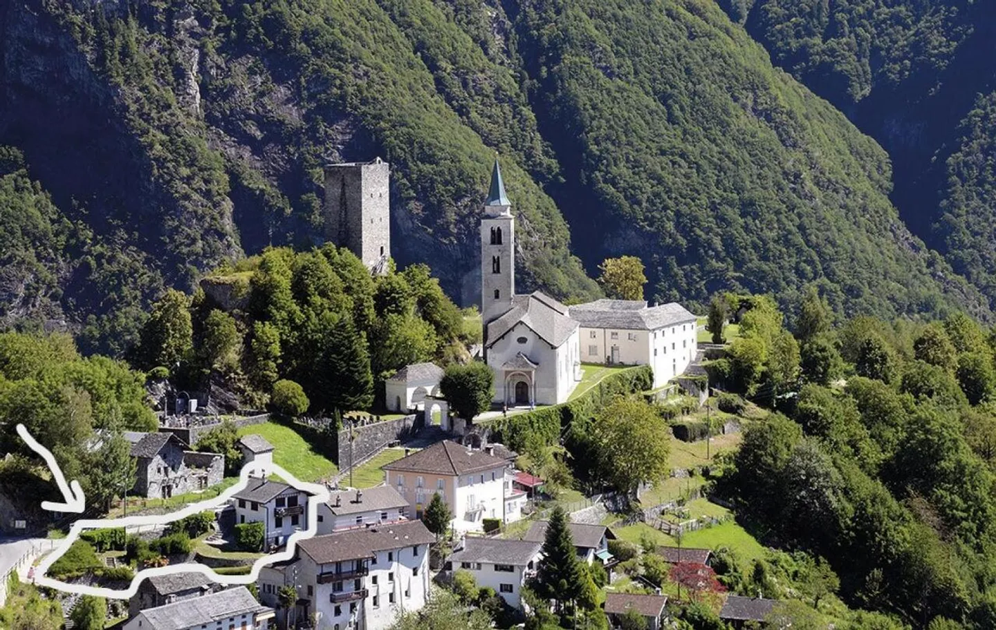 IN POSIZIONE SOLEGGIATA CON VISTA PANORAMICA - Foto 5 di 6
