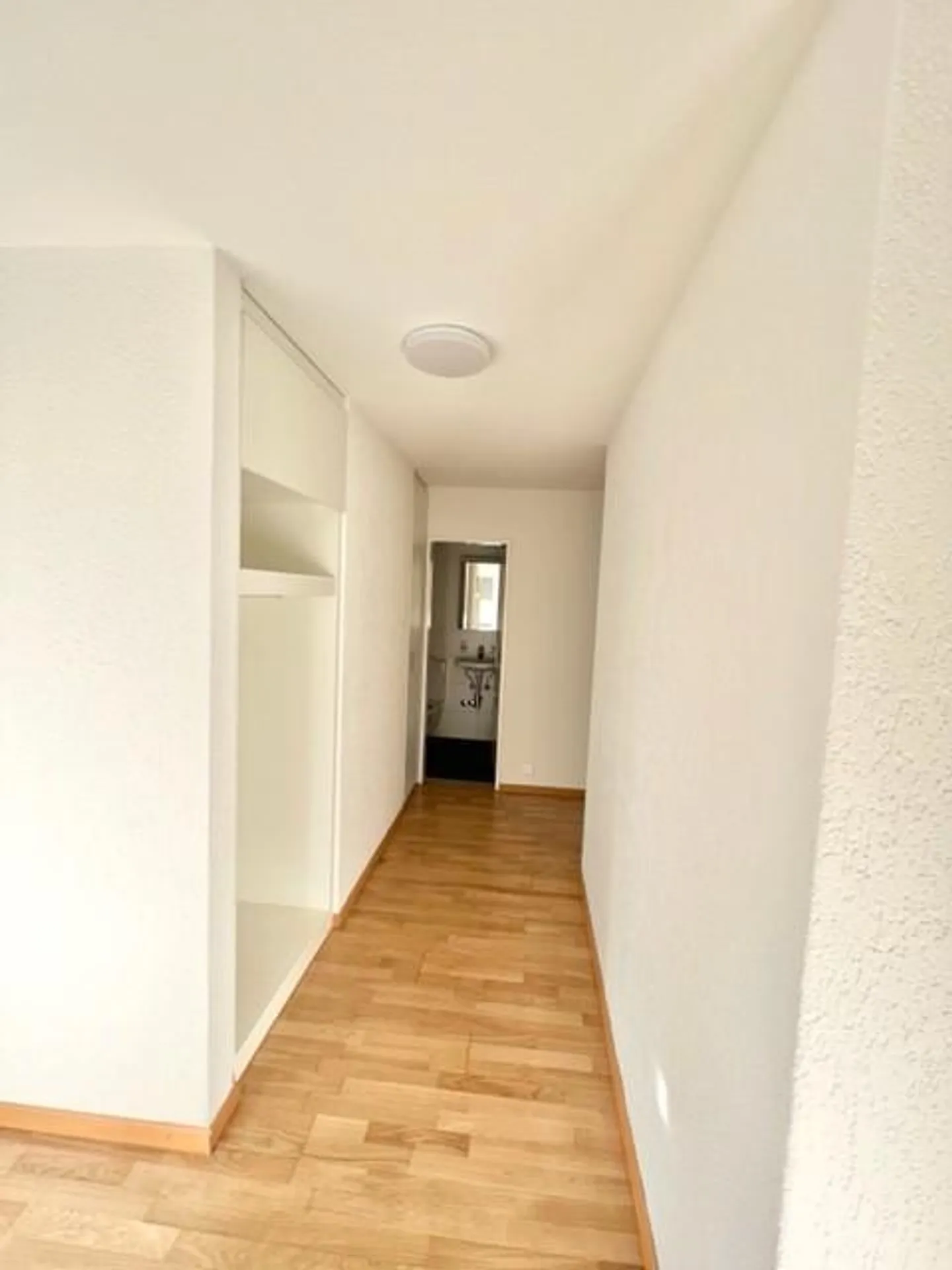 Appartement lumineux dans un quartier calme - Photo 8 sur 8