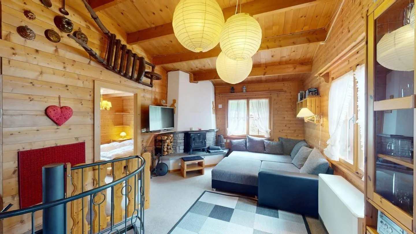 Chalet de 4,5 pièces avec balcon panoramique à vendre à Grüsch - Photo 1 sur 13