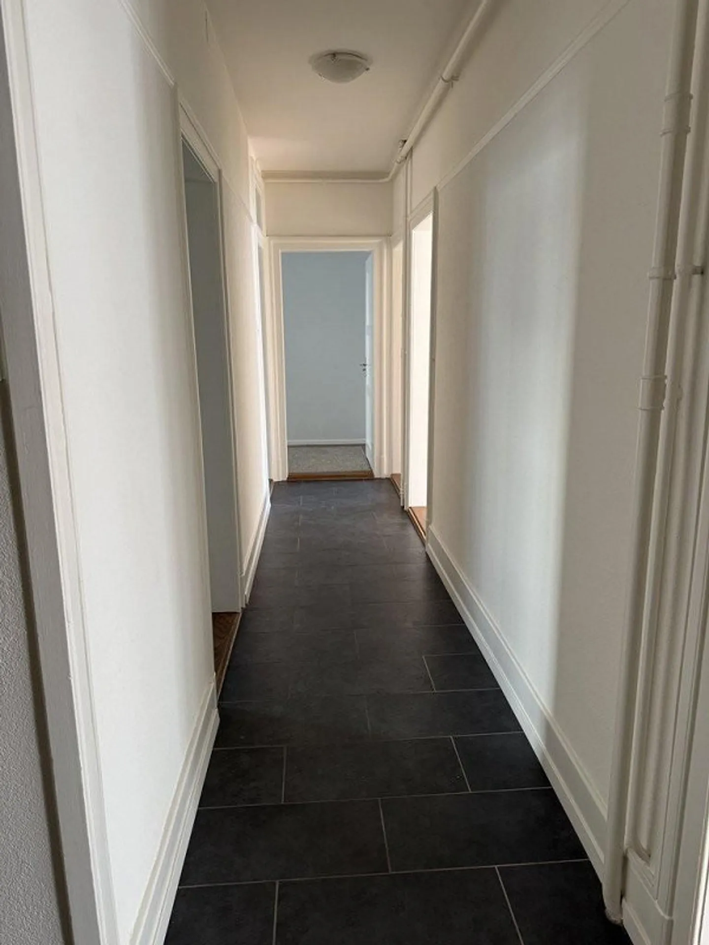 Zentrales Apartment Nähe Bahnhof Biel - Foto 9 von 12