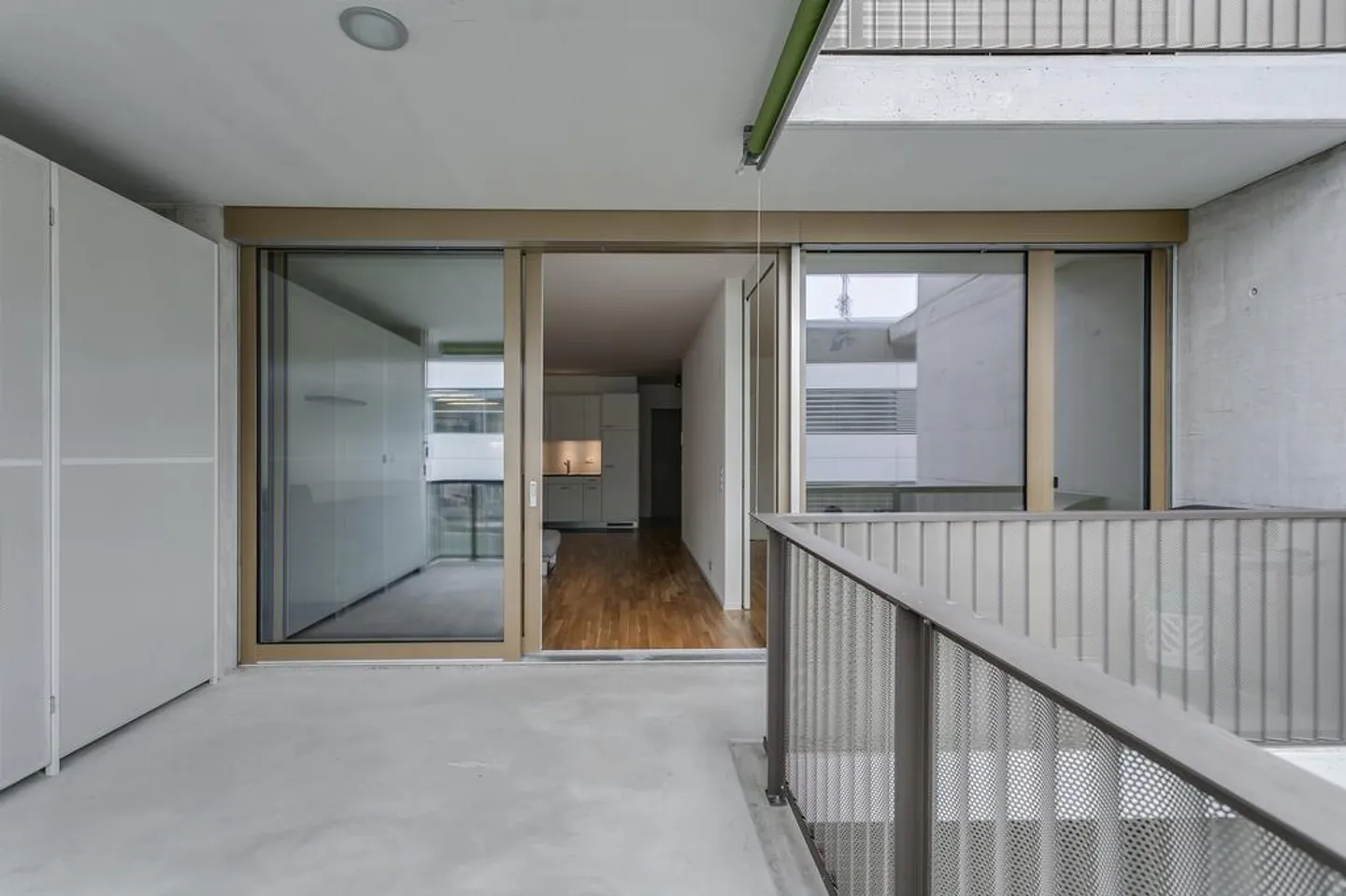 Modern 2 1/2 room apartment in the center of Zug - Photo 8 of 11