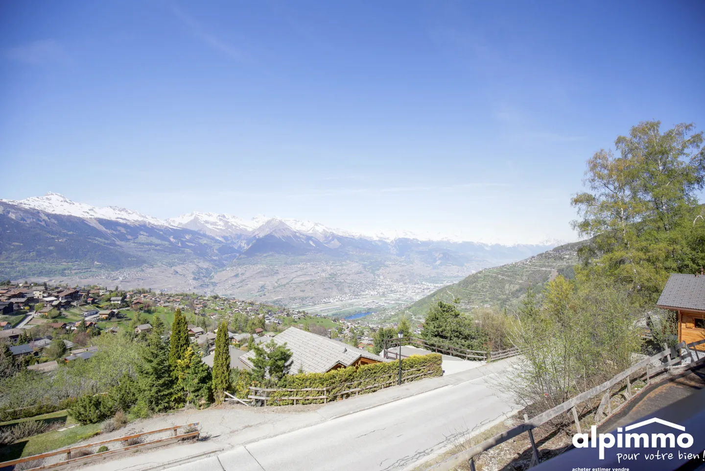 Magnificent chalet by the bisse in Nendaz! - Photo 23 of 37