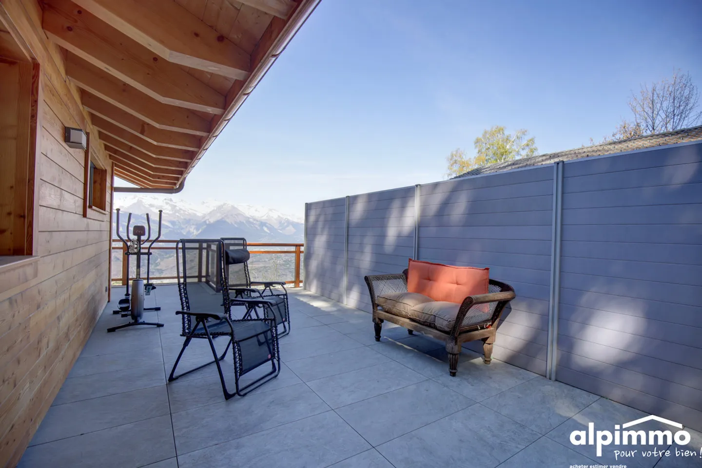 Magnificent chalet by the bisse in Nendaz! - Photo 25 of 37