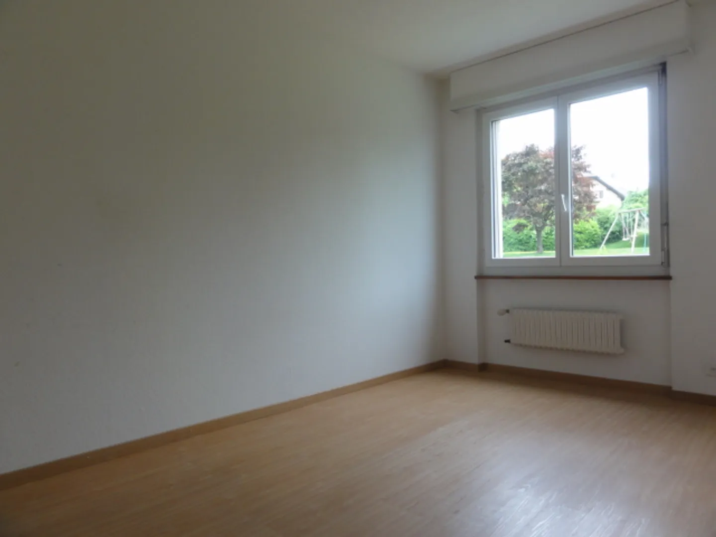 Luxury Apartment in Villars - Photo 7 of 8