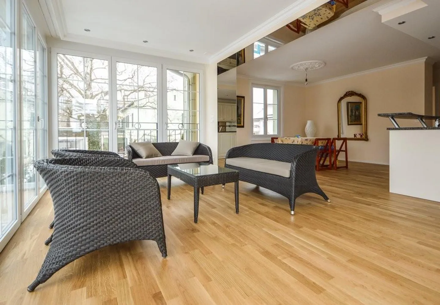 Exclusive, modern family apartment in the heart of Bern - Photo 5 of 12