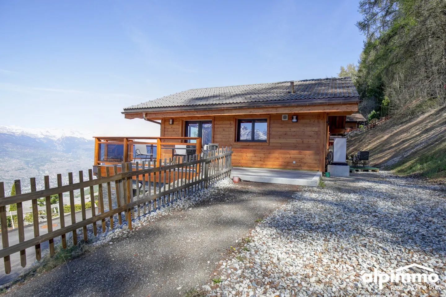 Magnificent chalet by the bisse in Nendaz! - Photo 31 of 37