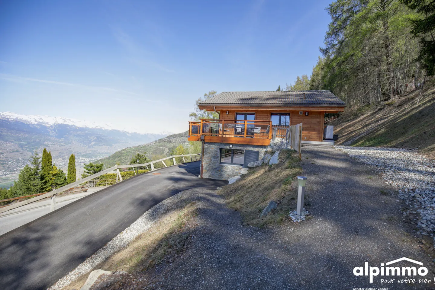Magnificent chalet by the bisse in Nendaz! - Photo 32 of 37