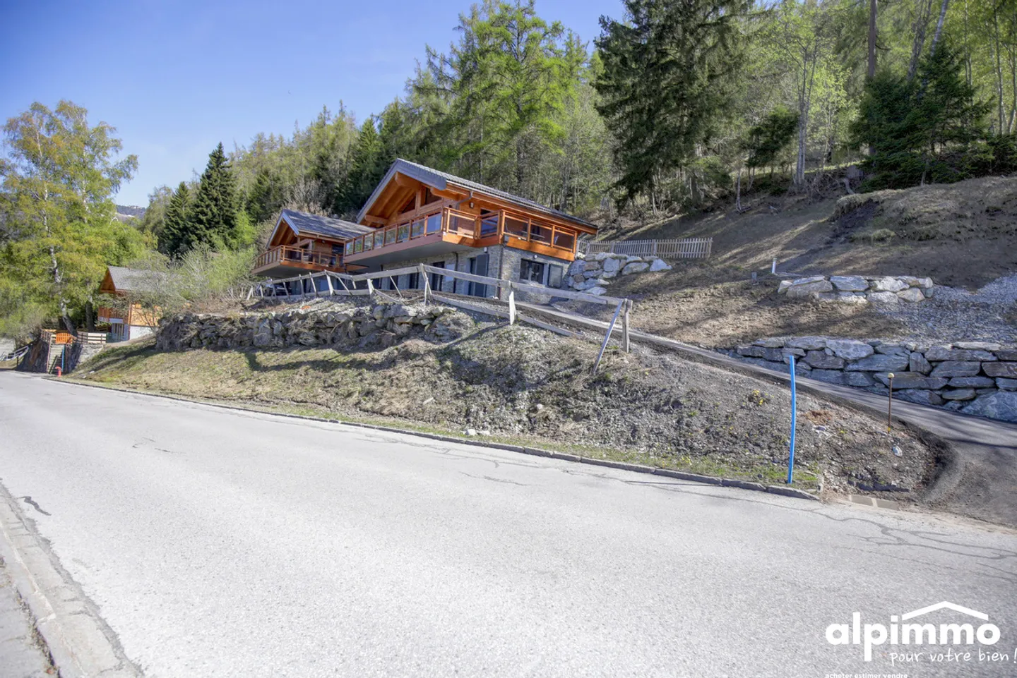 Magnificent chalet by the bisse in Nendaz! - Photo 34 of 37
