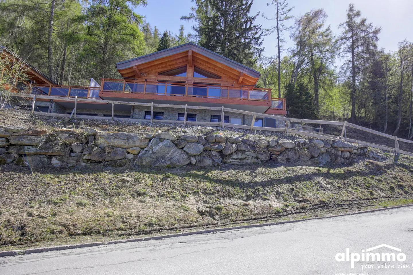 Magnificent chalet by the bisse in Nendaz! - Photo 36 of 37