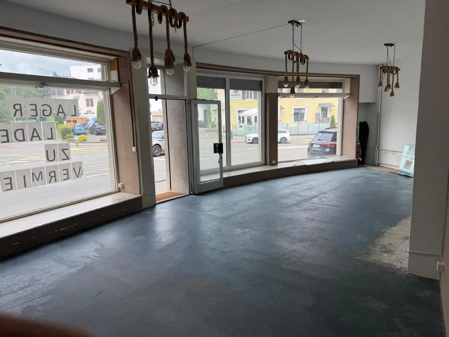 Espace Commercial Polyvalent - Photo 1 sur 1