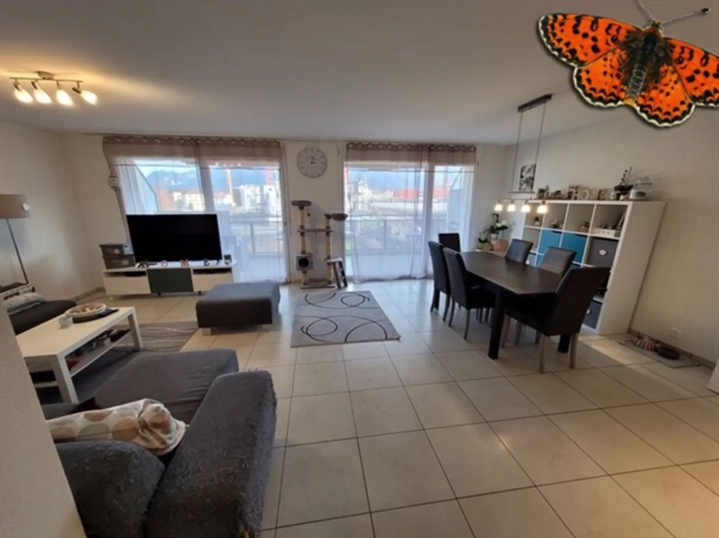 ECCELLENTI 3 1/2 STANZE - Piano alto e magnifica vista sulle Prealpi! - Foto 4 di 11