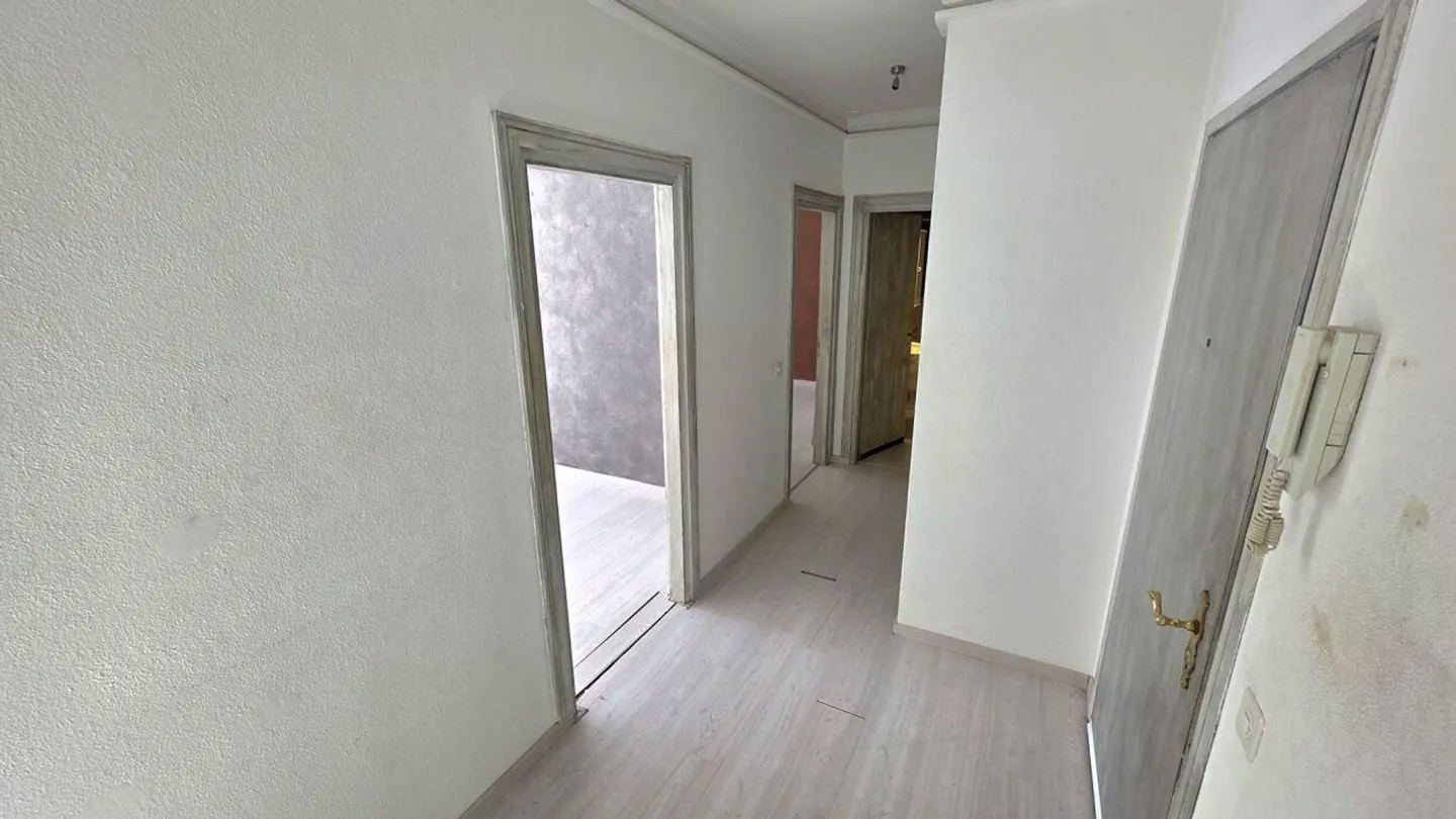 Un angolo di luce a Losone, pronto a diventare casa! | Helle Wohnung 2.5 Bergblick im Herzen von Losone - Foto 6 di 7