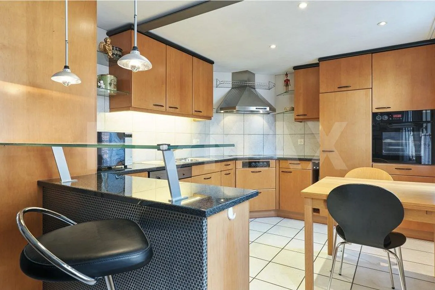 Characterful Townhouse in a Quiet Central Location in Unterseen - Photo 5 of 13