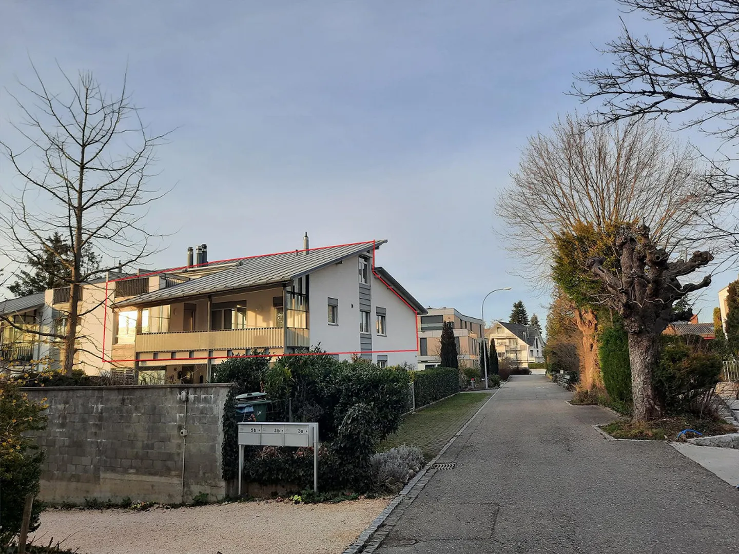 Appartamento attico tranquillo di 5 stanze - Foto 2 di 26