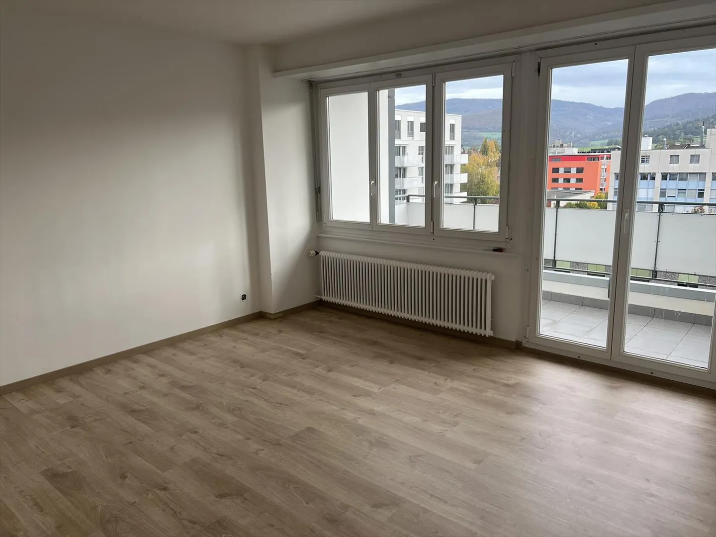 Appartamento di 2,5 locali al 6° piano con ascensore - Foto 1 di 9