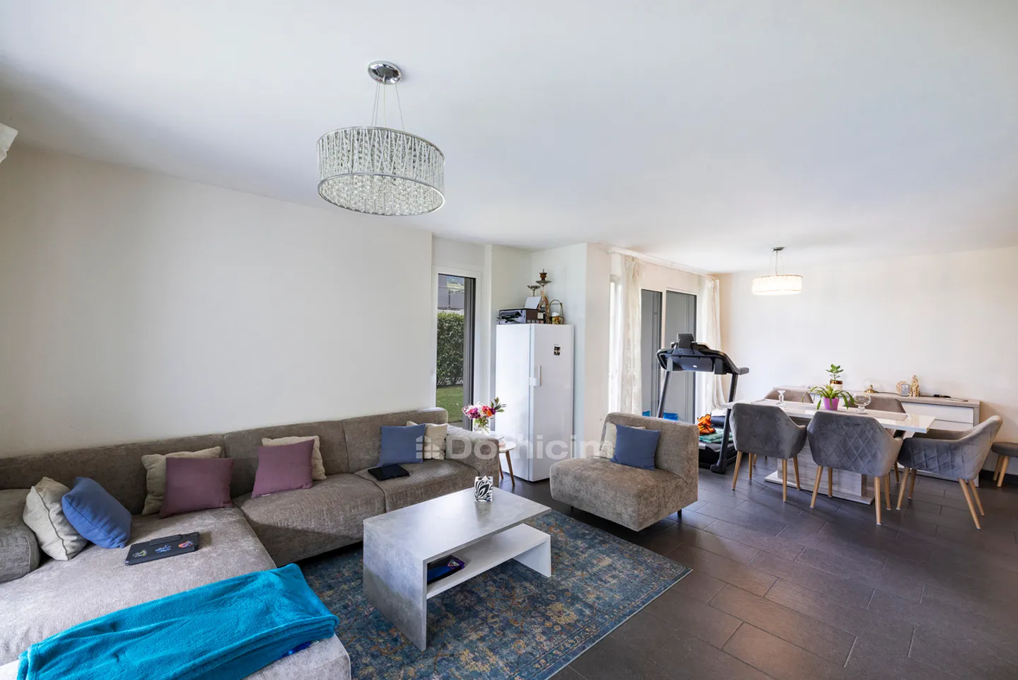 Spazioso appartamento di 4.5 locali con giardino, ideale per una famiglia - Foto 3 di 11