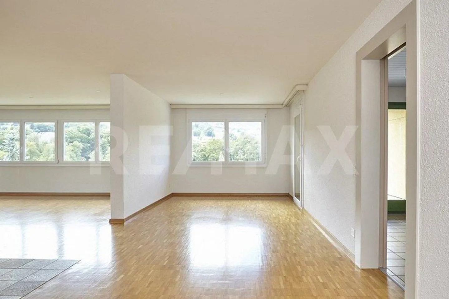 Oasis de 5,5 pièces dans le vert avec vue dans le quartier «Bergfrieden» - Photo 2 sur 13