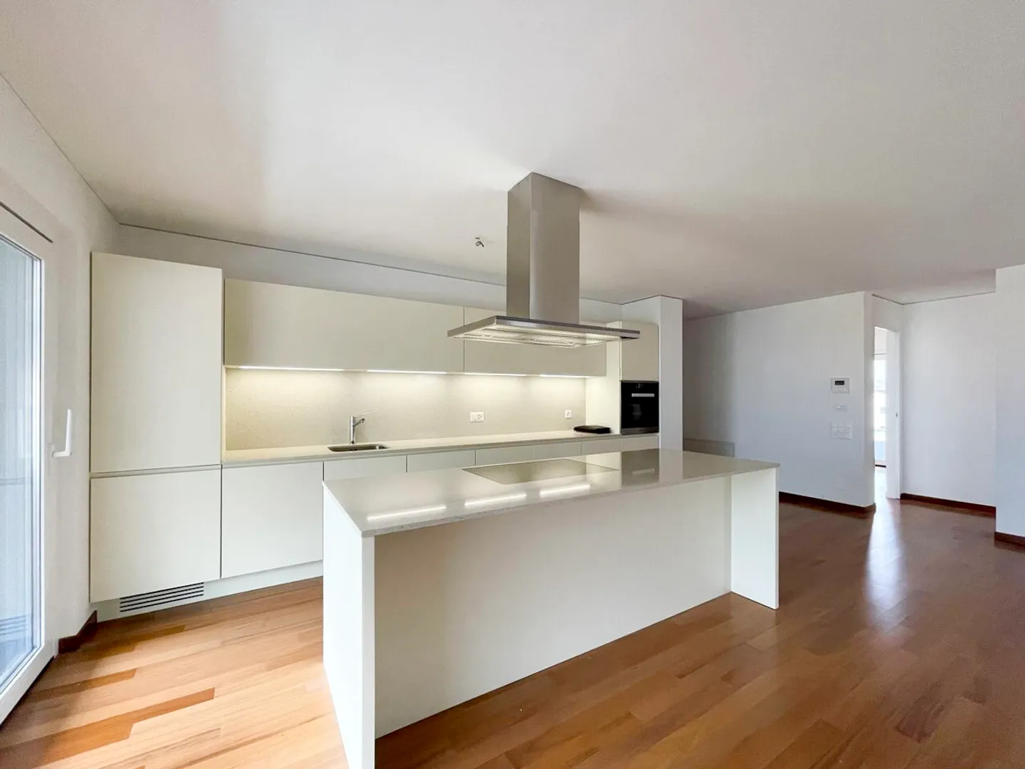 NUOVO PREZZO - MAGNIFICA E SPAZIOSA 4.5 STANZE - Foto 5 di 13