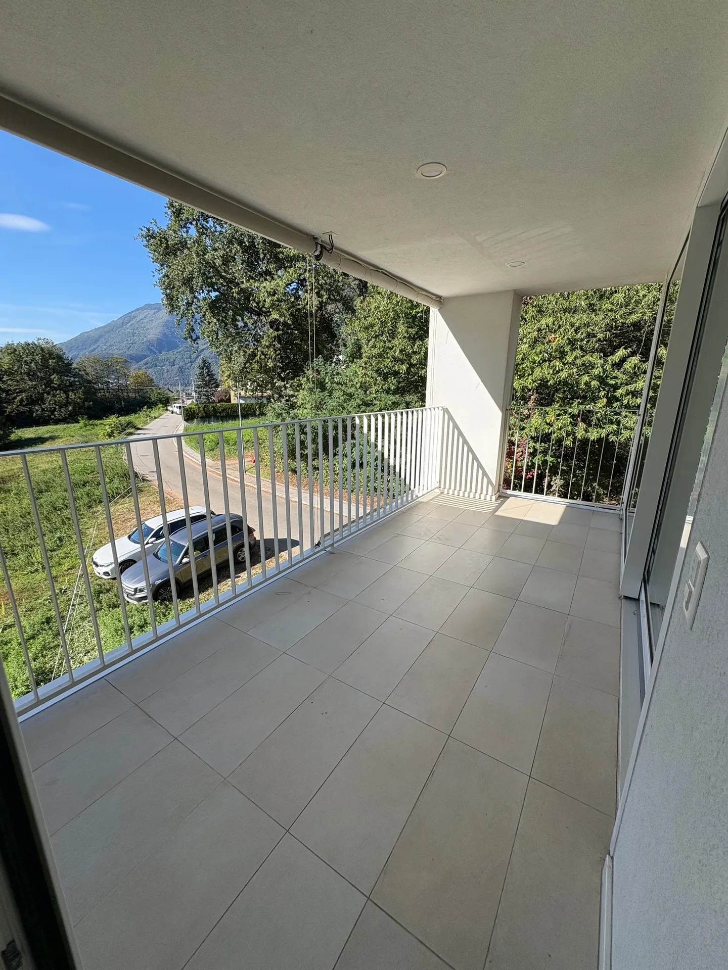 Appartamento luminoso con terrazza - Foto 15 di 28