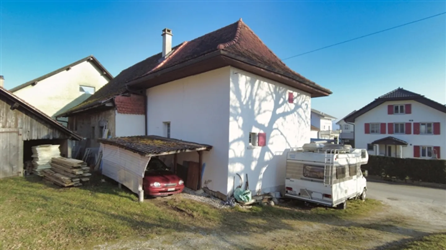 Casa di villaggio con 3,5 stanze + studio a Morens / FR - Foto 3 di 13