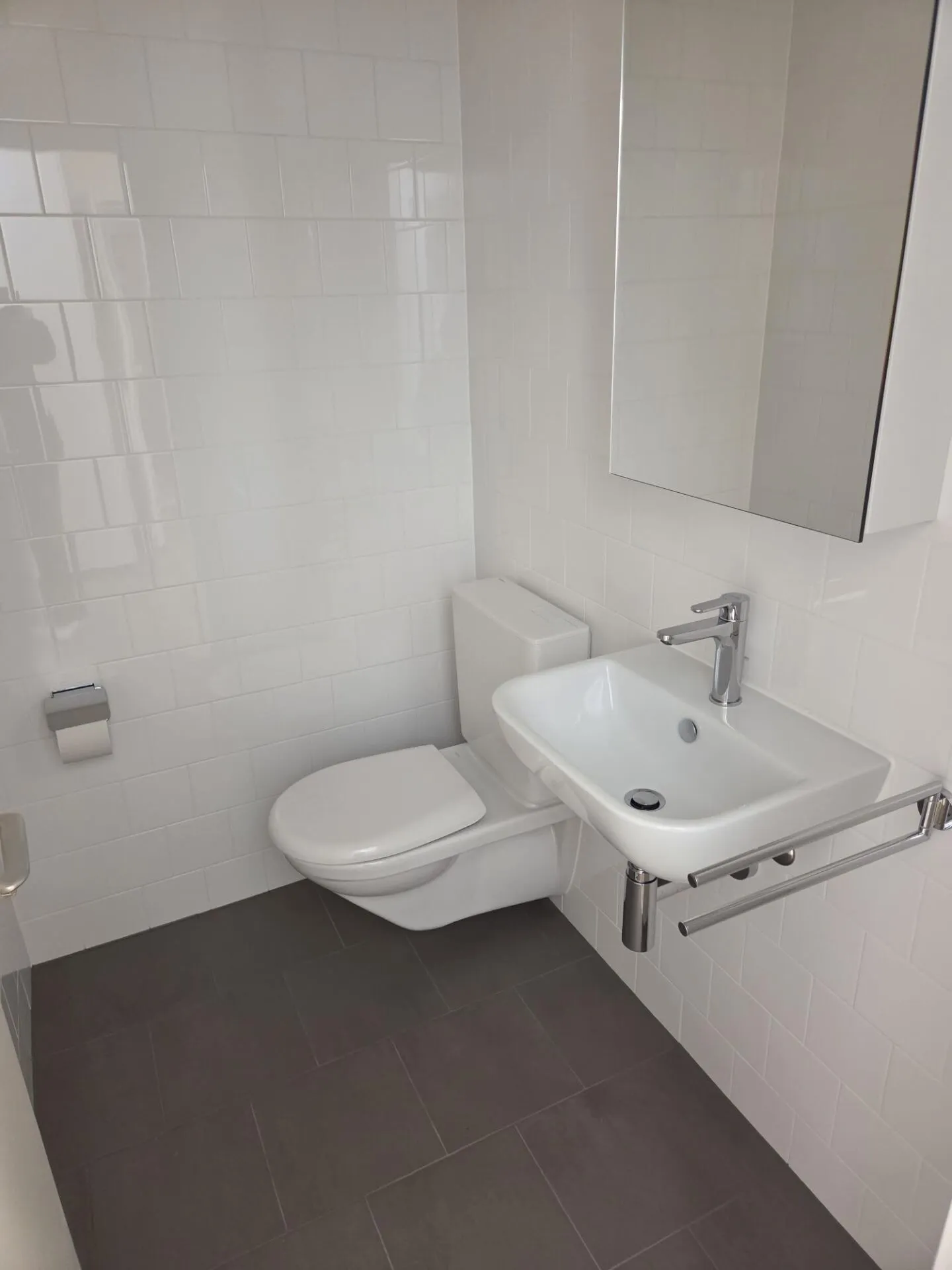 Bell'appartamento con cucina e bagno ristrutturati nella migliore posizione - Foto 2 di 10