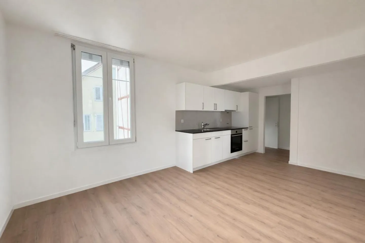 First rental: 3.5-room designer apartment - Photo 2 of 9